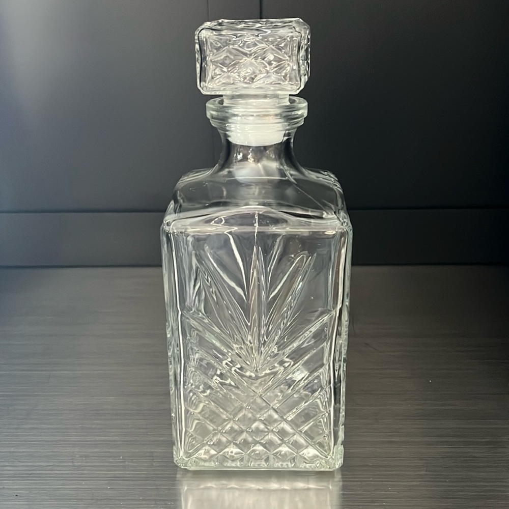 Whiskey Wine Decanters Made In Italy 3 Pieces - Picture 4 of 9